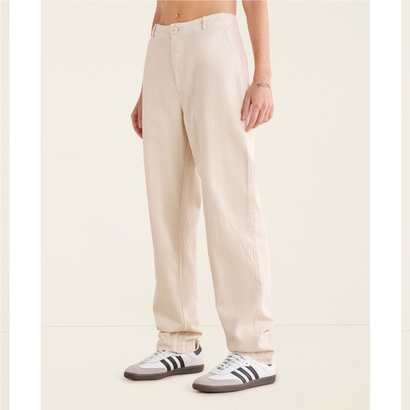 Roots Soft Cotten Blend Twill Barrel Pants - Picture 3 of 10